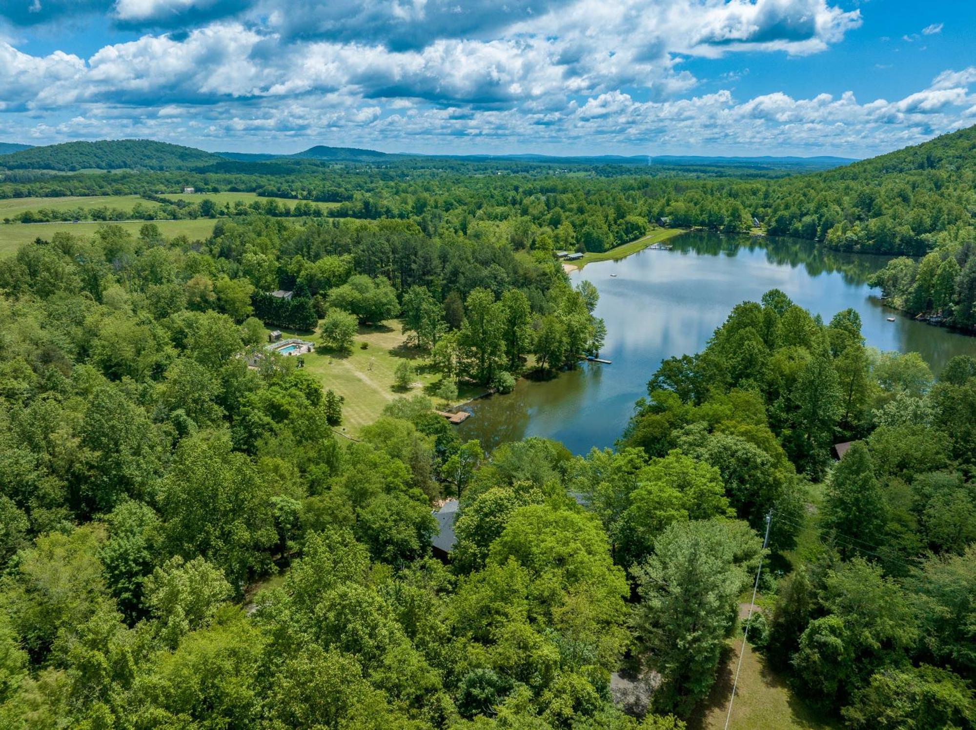 Waterfront Cabin 20 Mins To National Park & Massanutten! Villa Stanardsville Exterior photo