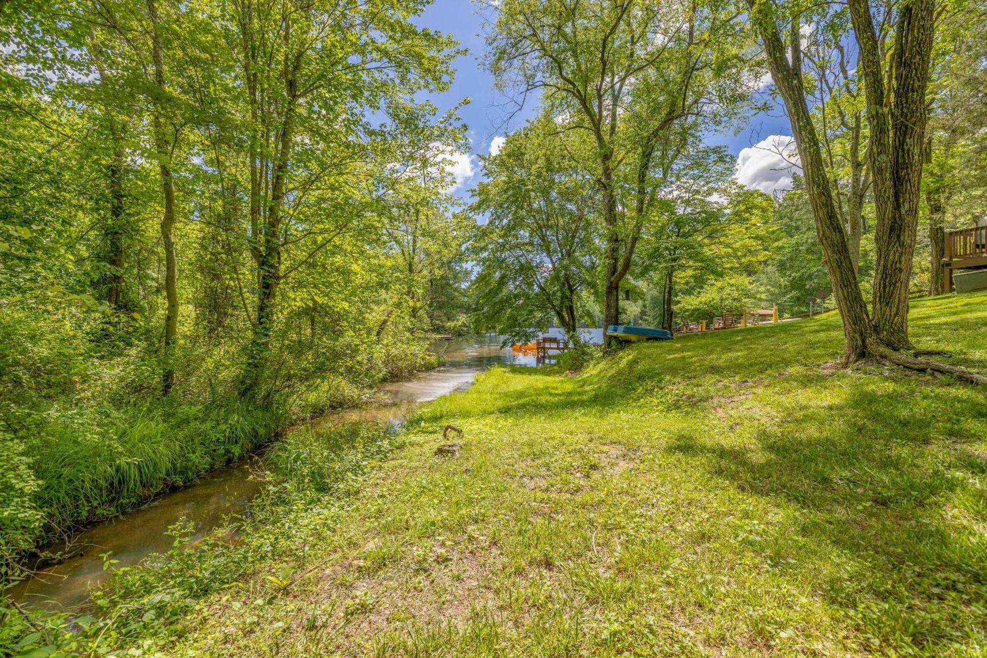 Waterfront Cabin 20 Mins To National Park & Massanutten! Villa Stanardsville Exterior photo